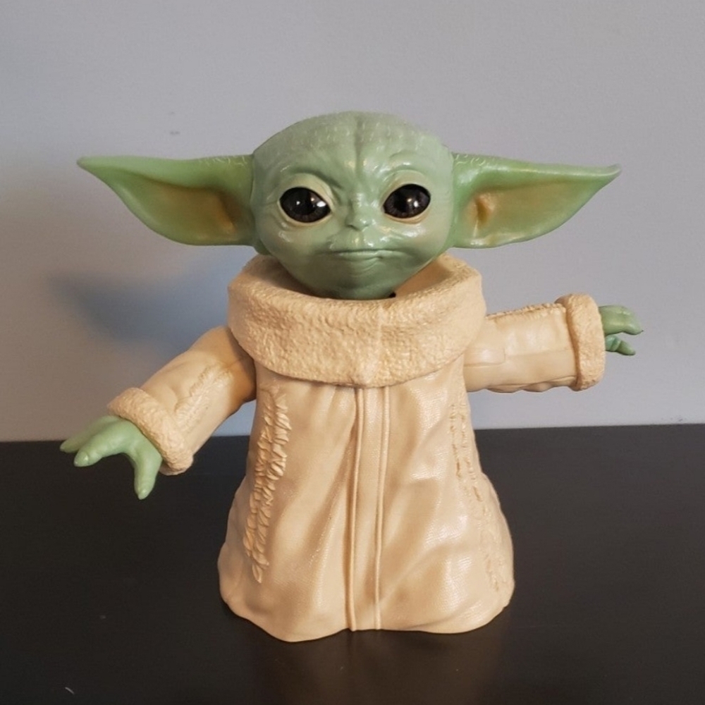 Baby Yoda Star Wars Mandalorian Posable Figure 6.75×5
